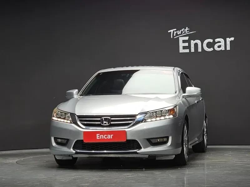Honda Accord 2.4 9Th Gen , снимка 3 - Автомобили и джипове - 55796181
