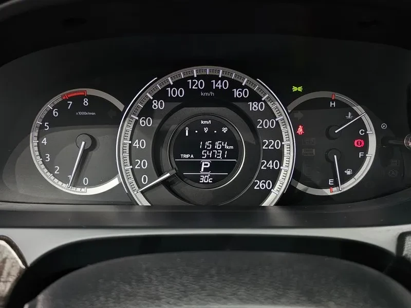 Honda Accord 2.4 9Th Gen , снимка 8 - Автомобили и джипове - 55796181