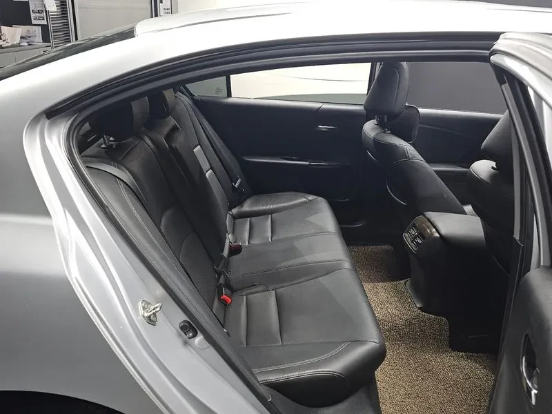 Honda Accord 2.4 9Th Gen , снимка 11 - Автомобили и джипове - 55796181