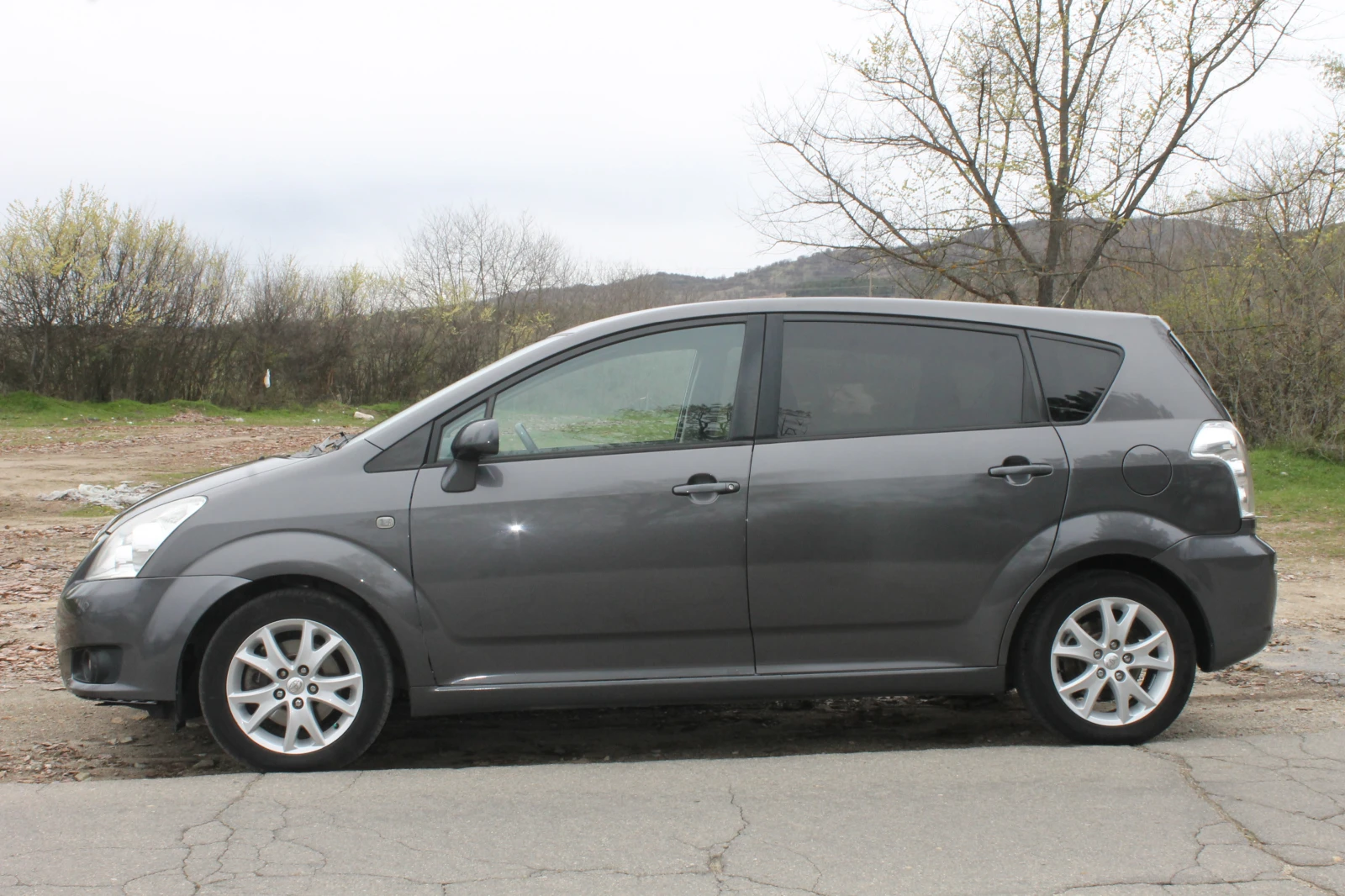 Toyota Corolla verso ИТАЛИЯ , НОВ ВНОС - изображение 4