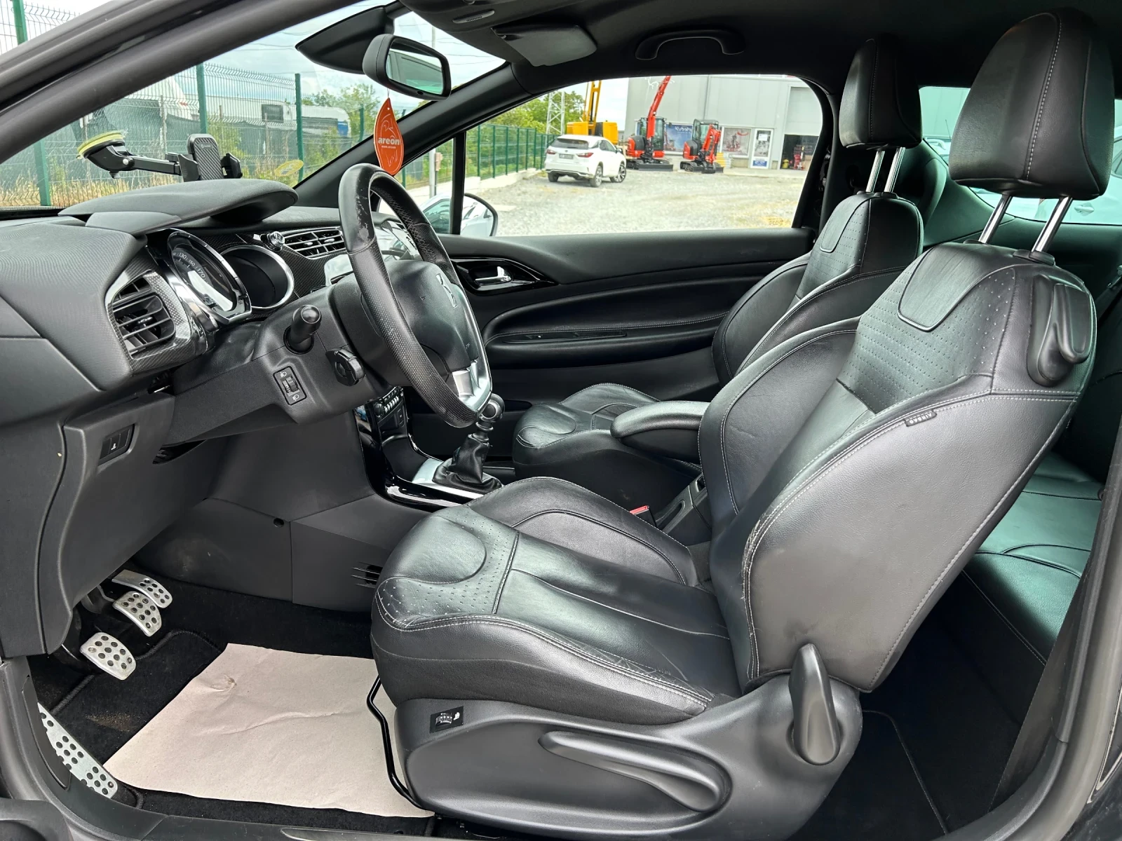 Citroen DS3 1.6E-HDi/EURO 5В/112k.c./6 СКОРОСТИ - изображение 9