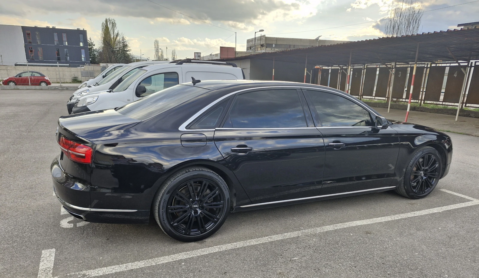 Audi A8 Long 3.0 TFSI Quatro Matrix   - изображение 8