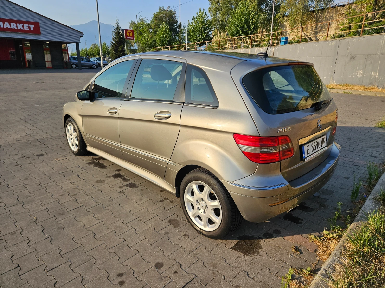 Mercedes-Benz B 200  - изображение 7