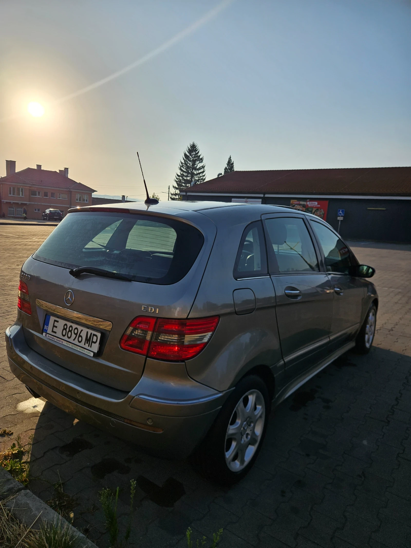 Mercedes-Benz B 200  - изображение 3