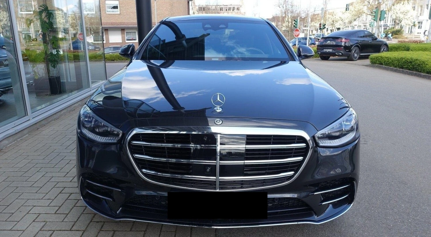 Mercedes-Benz S 400 d/AMG/LONG/4-MATIC/BURM 3D/HEAD UP/PANO/CHAUFFEUR/ - изображение 2
