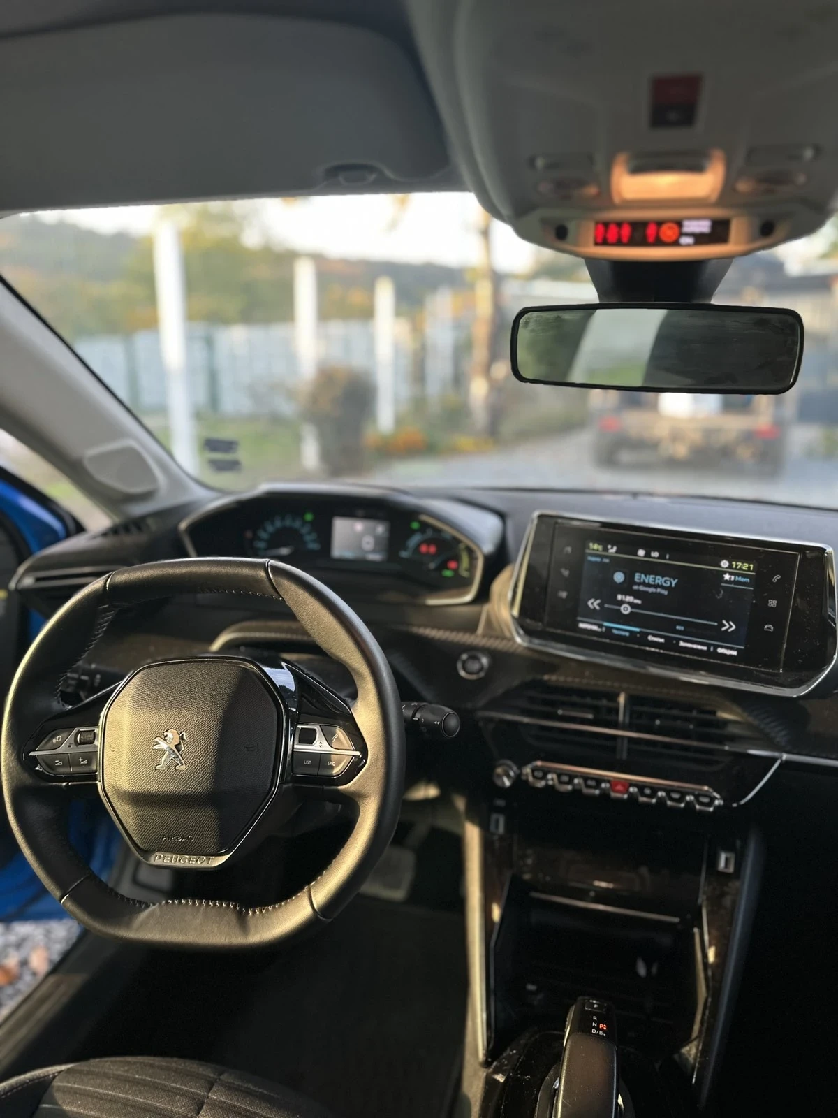 Peugeot 208 Peugeot 208 e - изображение 2