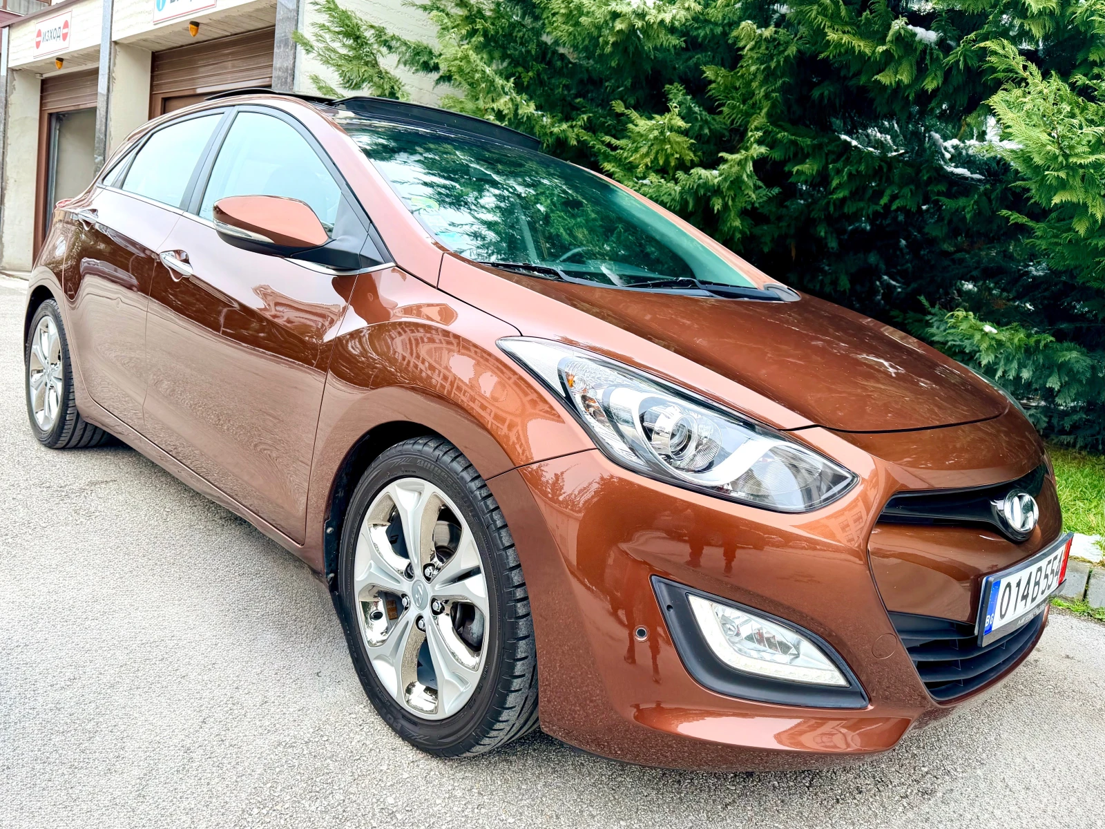 Hyundai I30 1.6crdi PREMIUM PANORAMA NAVI KEYLESS KAMERA KOJA | Mobile.bg � ����������� 3