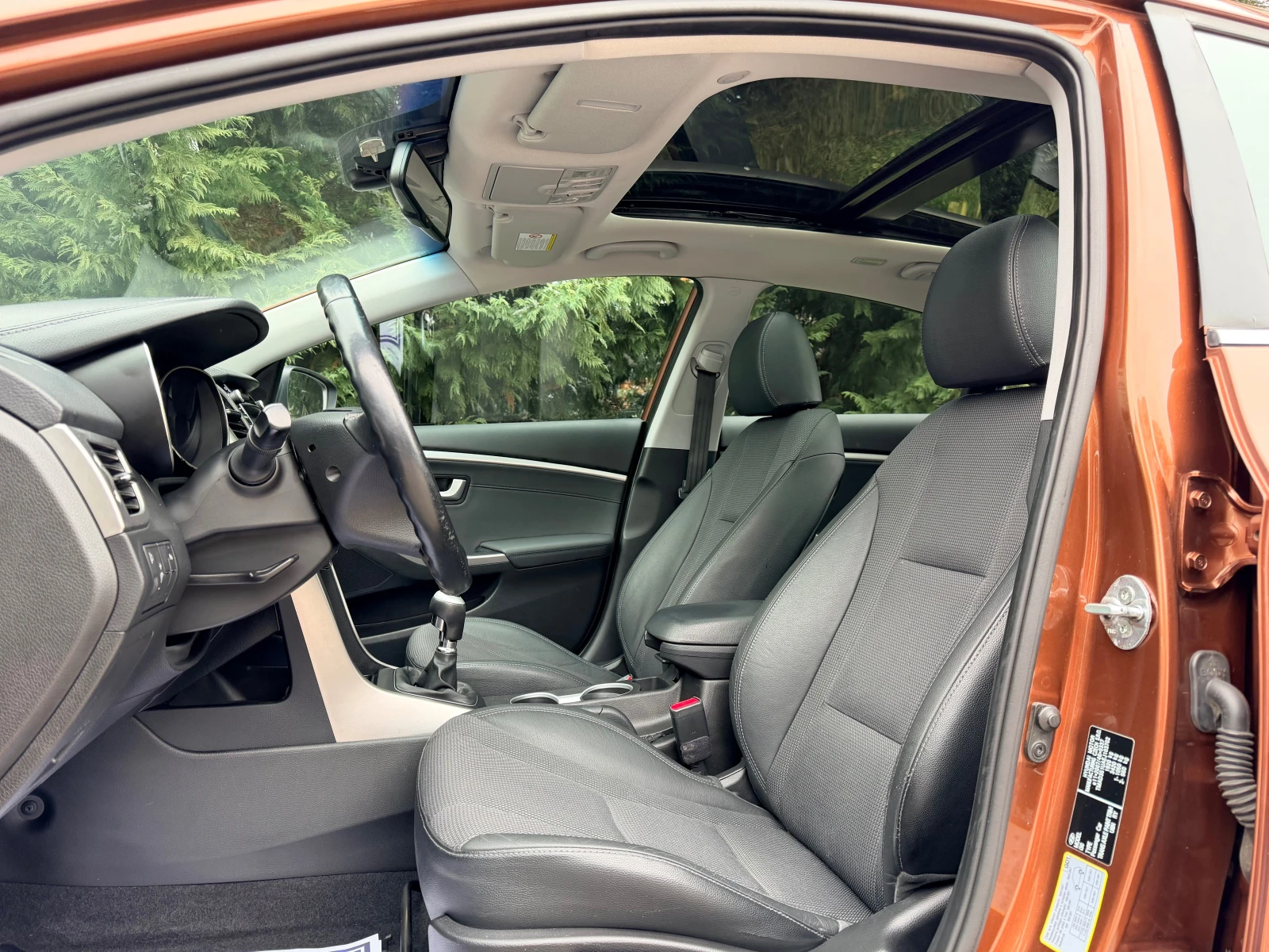 Hyundai I30 1.6crdi PREMIUM PANORAMA NAVI KEYLESS KAMERA KOJA | Mobile.bg � ����������� 10