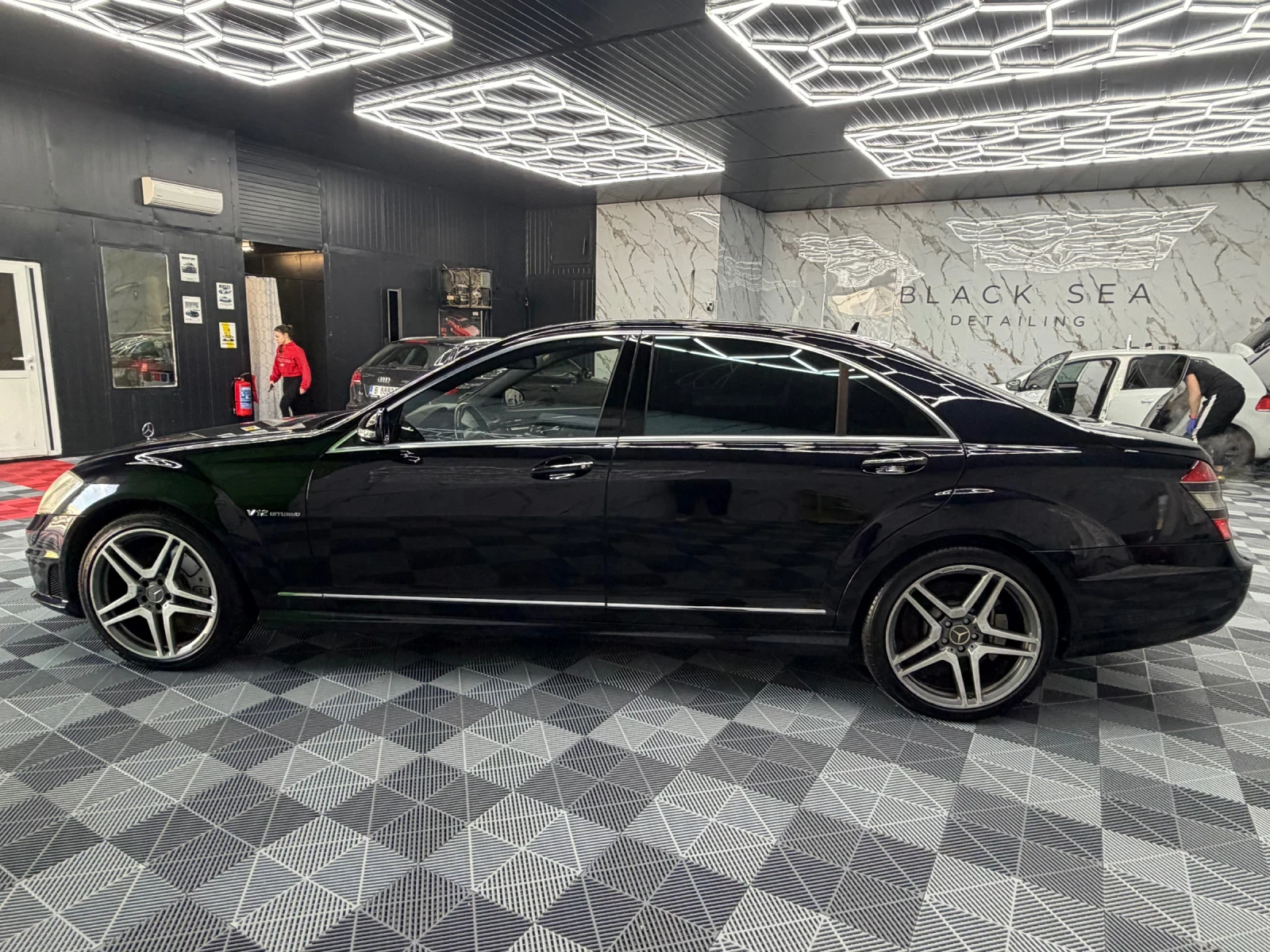 Mercedes-Benz S 65 AMG Designo/Панорама/Full/612к.с./Бартер/Лизинг!!, снимка 6 - Автомобили и джипове - 54098097