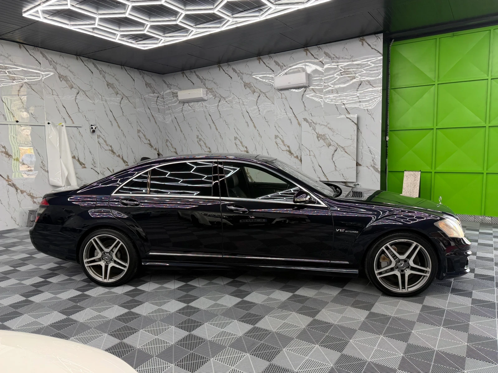 Mercedes-Benz S 65 AMG Designo/Панорама/Full/612к.с./Бартер/Лизинг!!, снимка 5 - Автомобили и джипове - 54098097