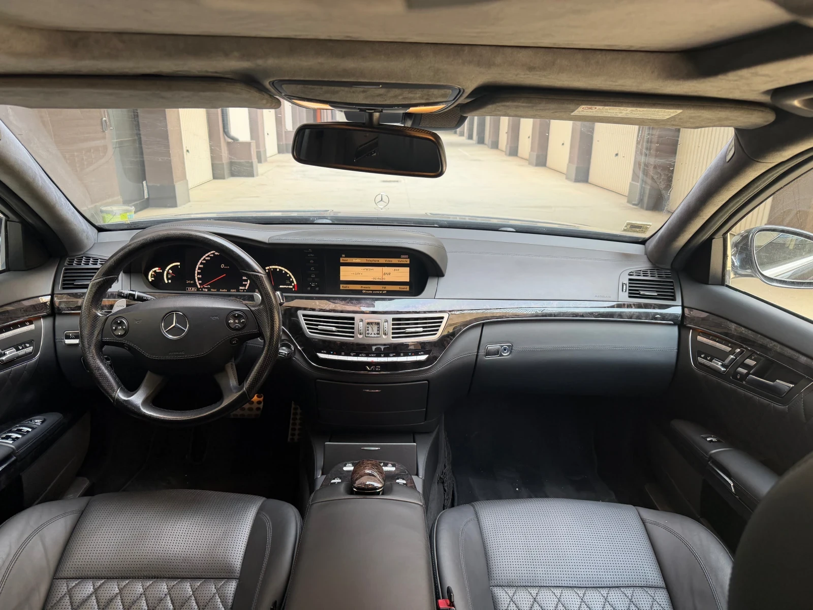 Mercedes-Benz S 65 AMG Designo/Панорама/Full/612к.с./Бартер/Лизинг!!, снимка 9 - Автомобили и джипове - 54098097