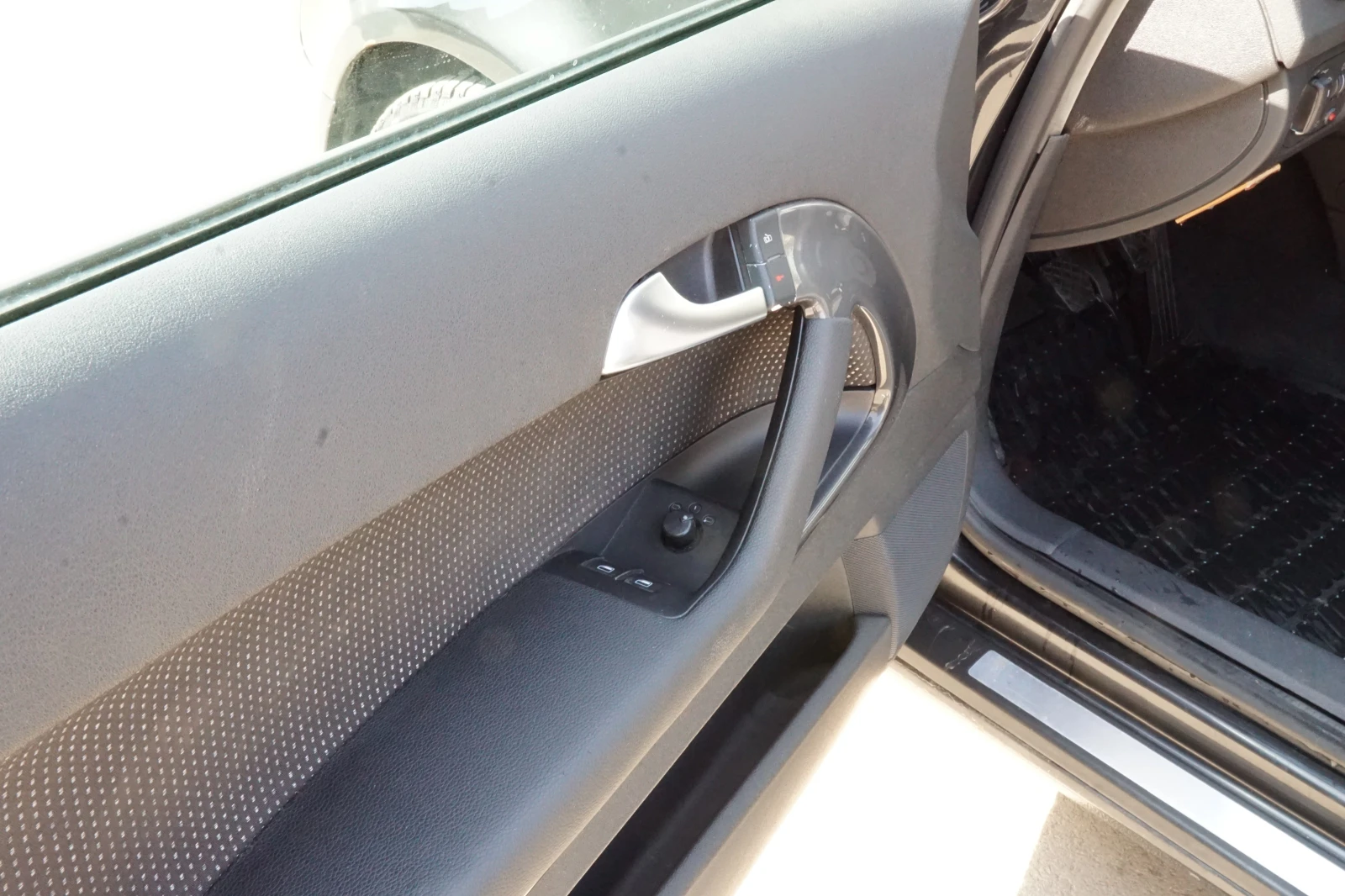 Audi A3 2.0TDI, снимка 12 - Автомобили и джипове - 54221302