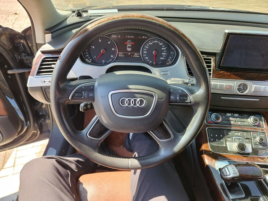 Audi A8 4.2TDI-QUATTRO-Long-ОЧАКВАН ВНОС!, снимка 11 - Автомобили и джипове - 54254498