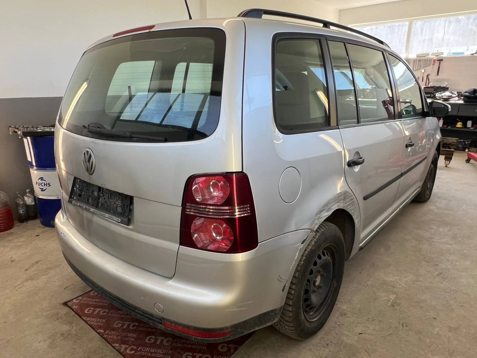 VW Touran 1.9TDi BLS 6ск, снимка 3 - Автомобили и джипове - 54306562