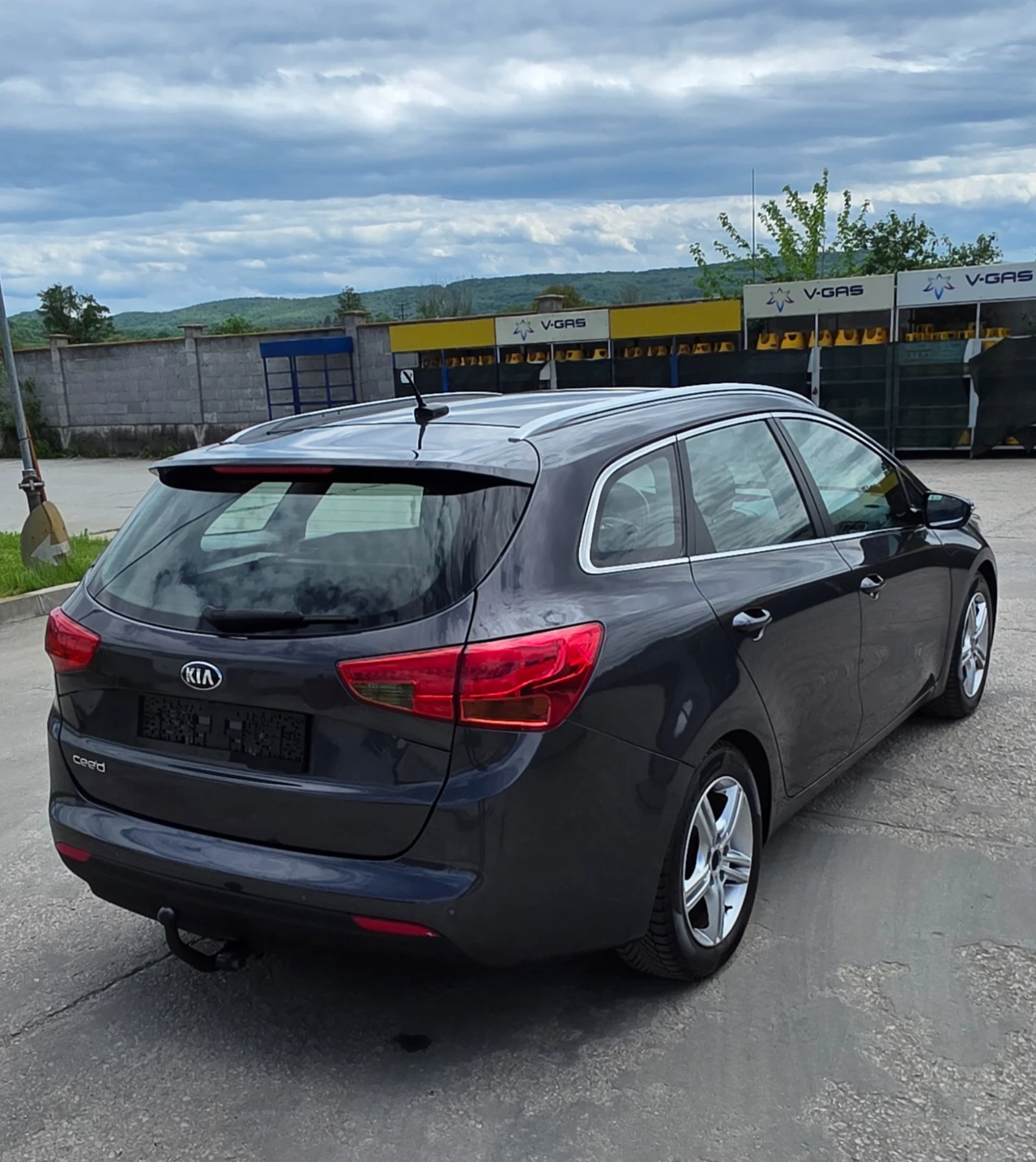 Kia Ceed 1.6 GDI 136�.�. ������, ���������, ��������, ����� | Mobile.bg � ����������� 5