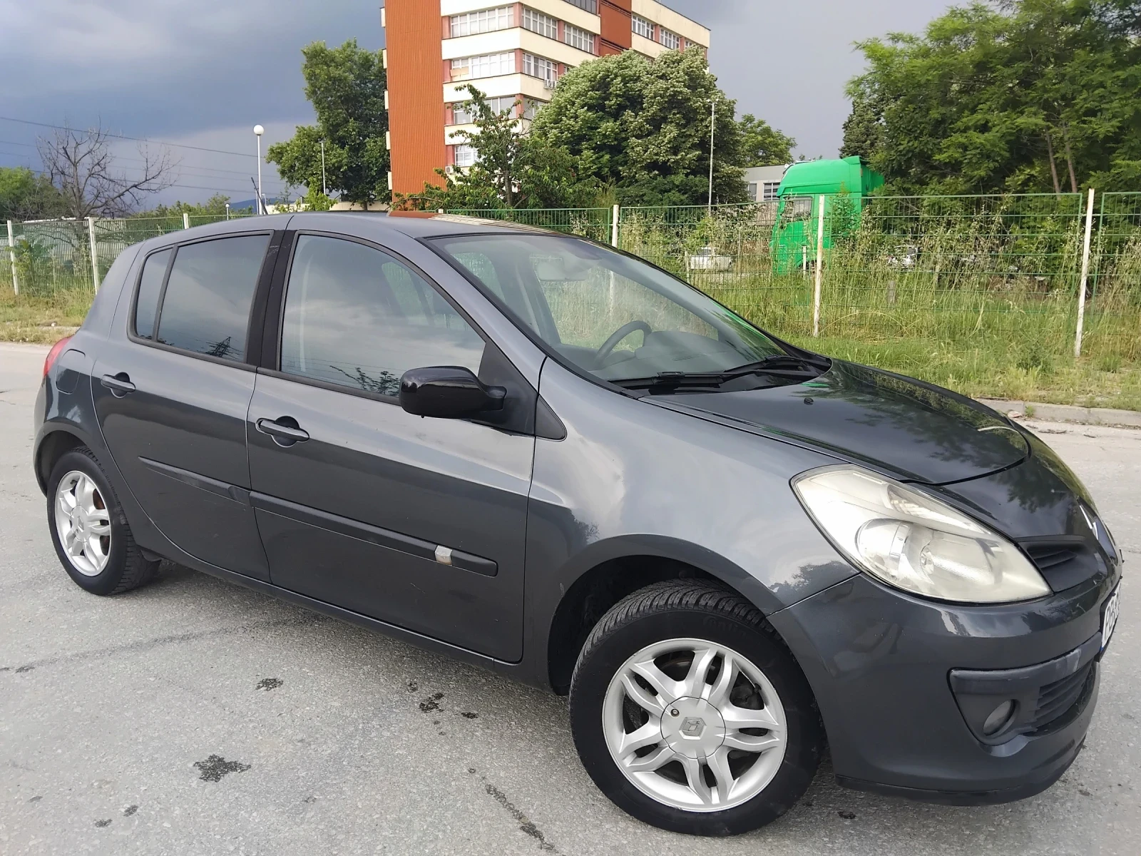 Renault Clio 1.2//KLIMA//ГАЗ , снимка 2 - Автомобили и джипове - 54820878