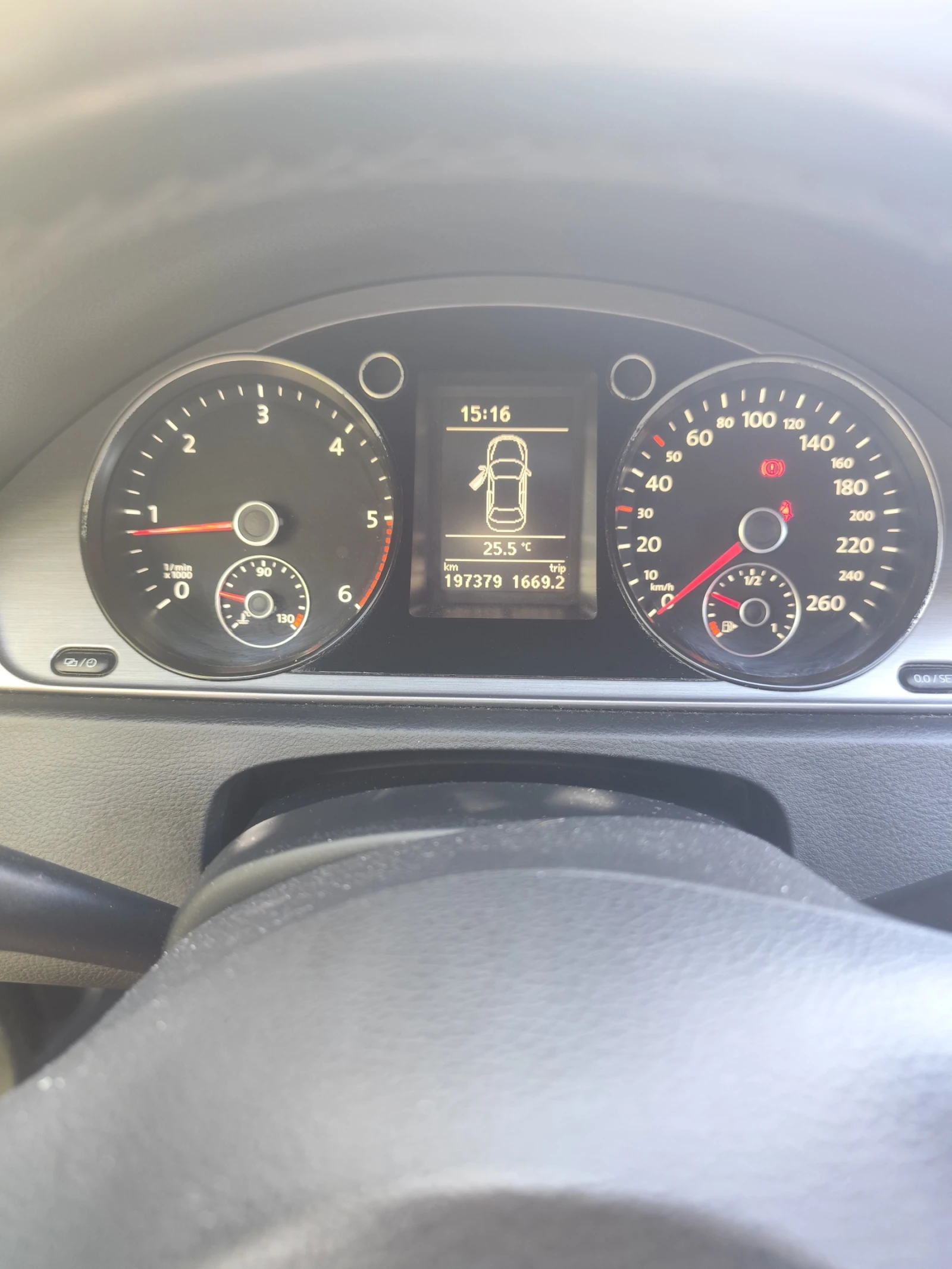 VW Passat, снимка 7 - Автомобили и джипове - 55477503
