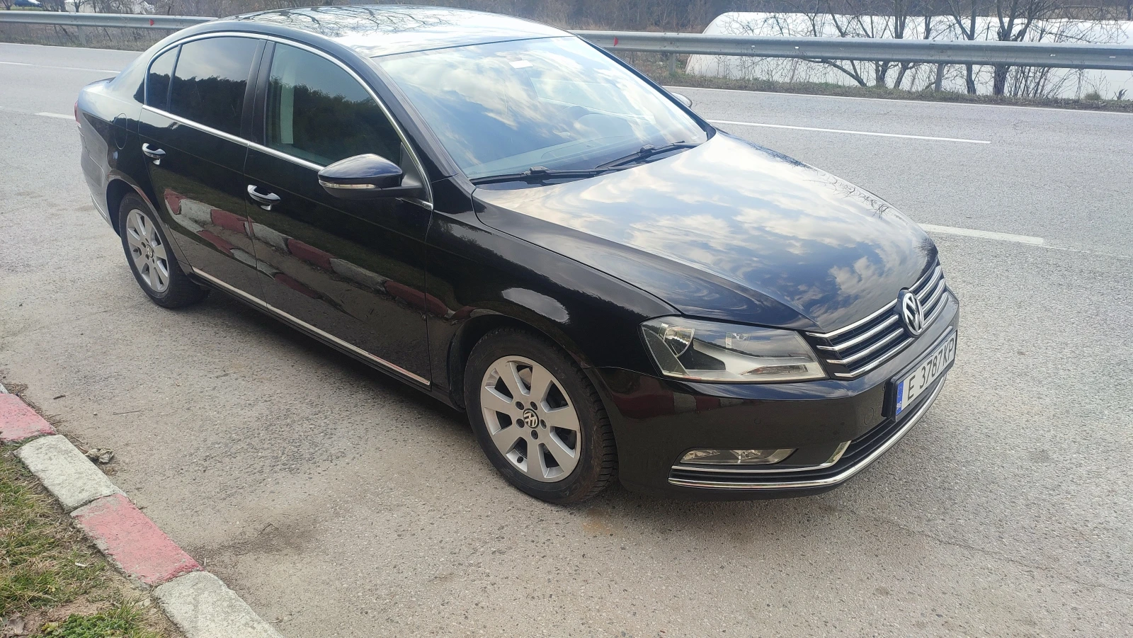 VW Passat, снимка 3 - Автомобили и джипове - 55477503