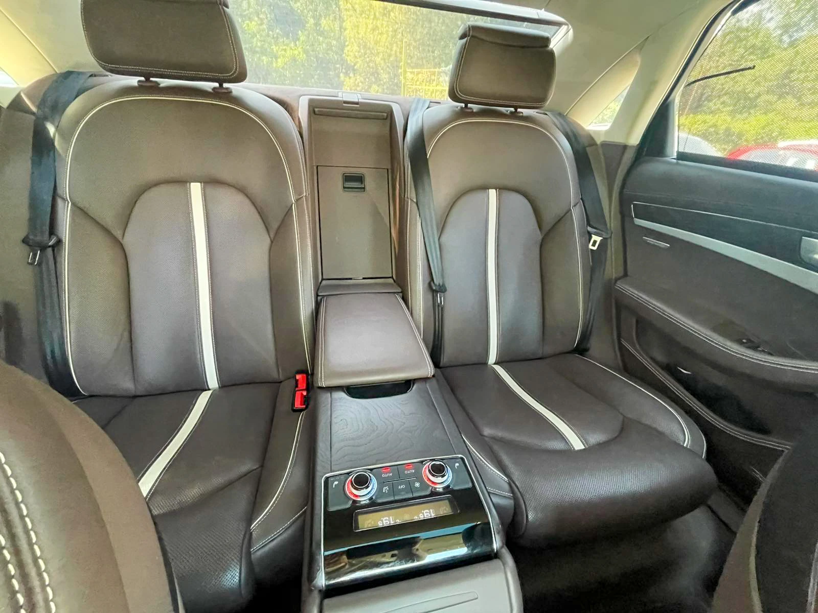 Audi A8 4.2 FULL / MATRIX / NIGHT VISION / HUD / ГЕРМАНИЯ, снимка 12 - Автомобили и джипове - 55673000