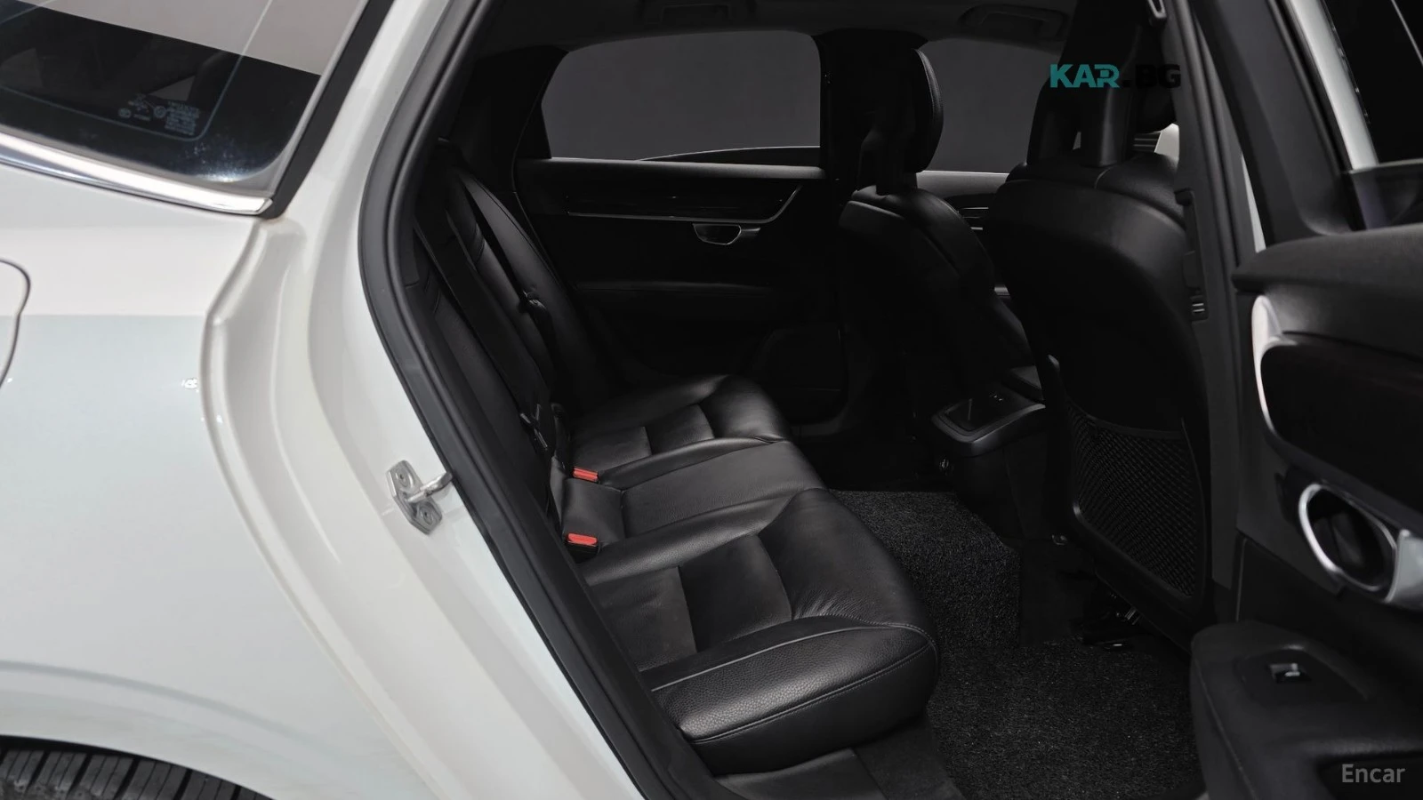 Volvo S90 MOMENTUM* AWD* ПОДГРЕВ* КАМЕРА* ХЕДЪП* ШИБИДАХ* , снимка 10 - Автомобили и джипове - 55740643