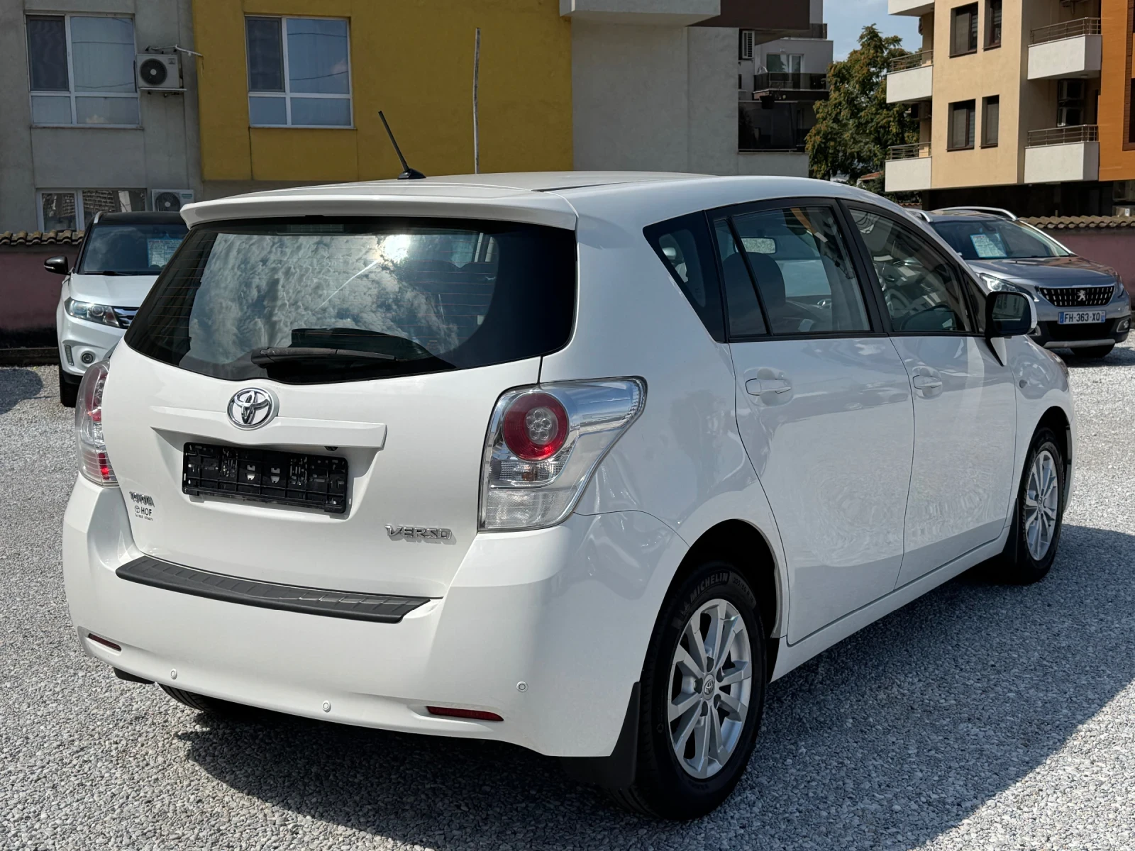 Toyota Verso 1.8 VVT-i* 7 МЕСТА* ПАНОРАМА* EURO 5, снимка 6 - Автомобили и джипове - 55903179
