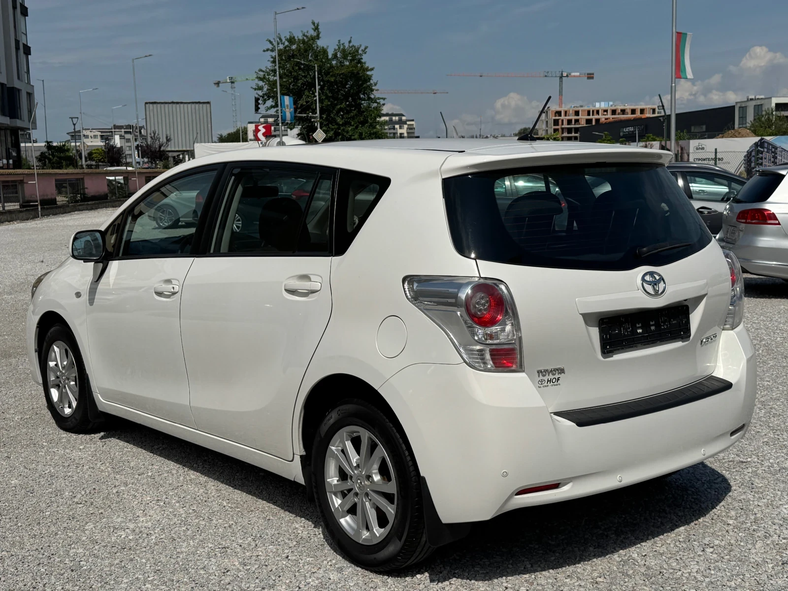 Toyota Verso 1.8 VVT-i* 7 МЕСТА* ПАНОРАМА* EURO 5, снимка 8 - Автомобили и джипове - 55903179