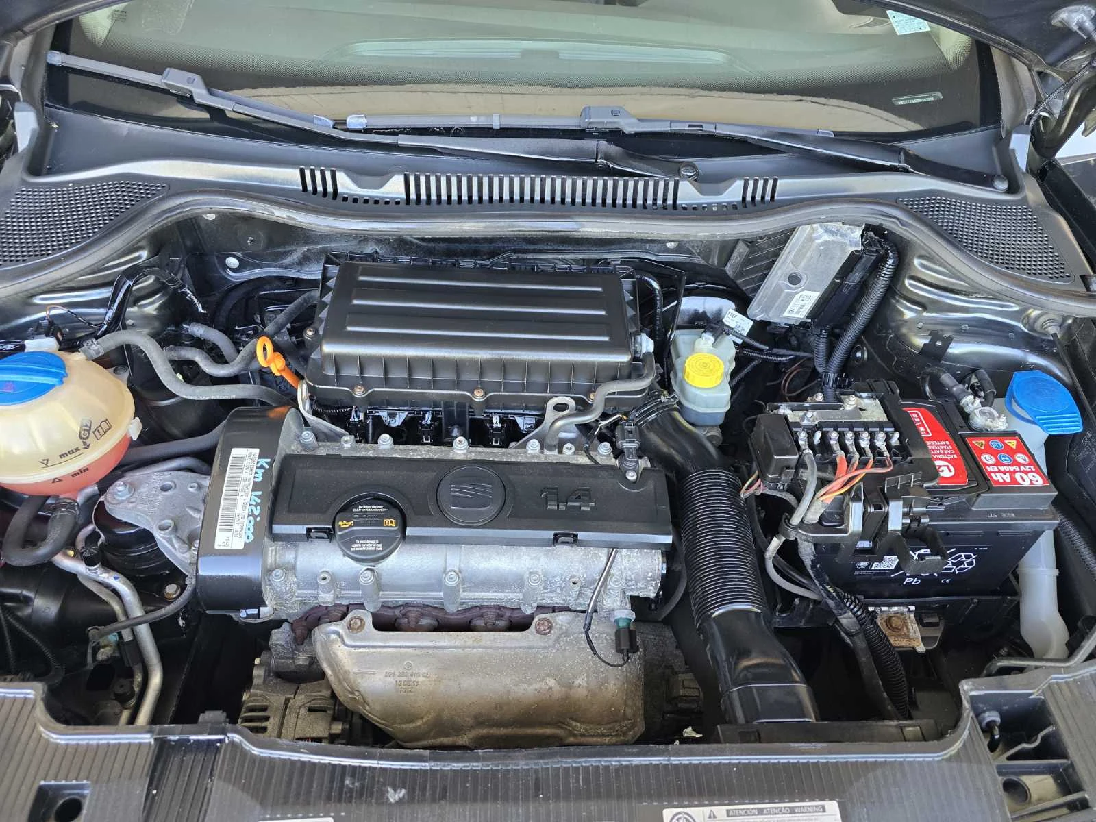 Seat Ibiza 1.4i, снимка 14 - Автомобили и джипове - 55974511