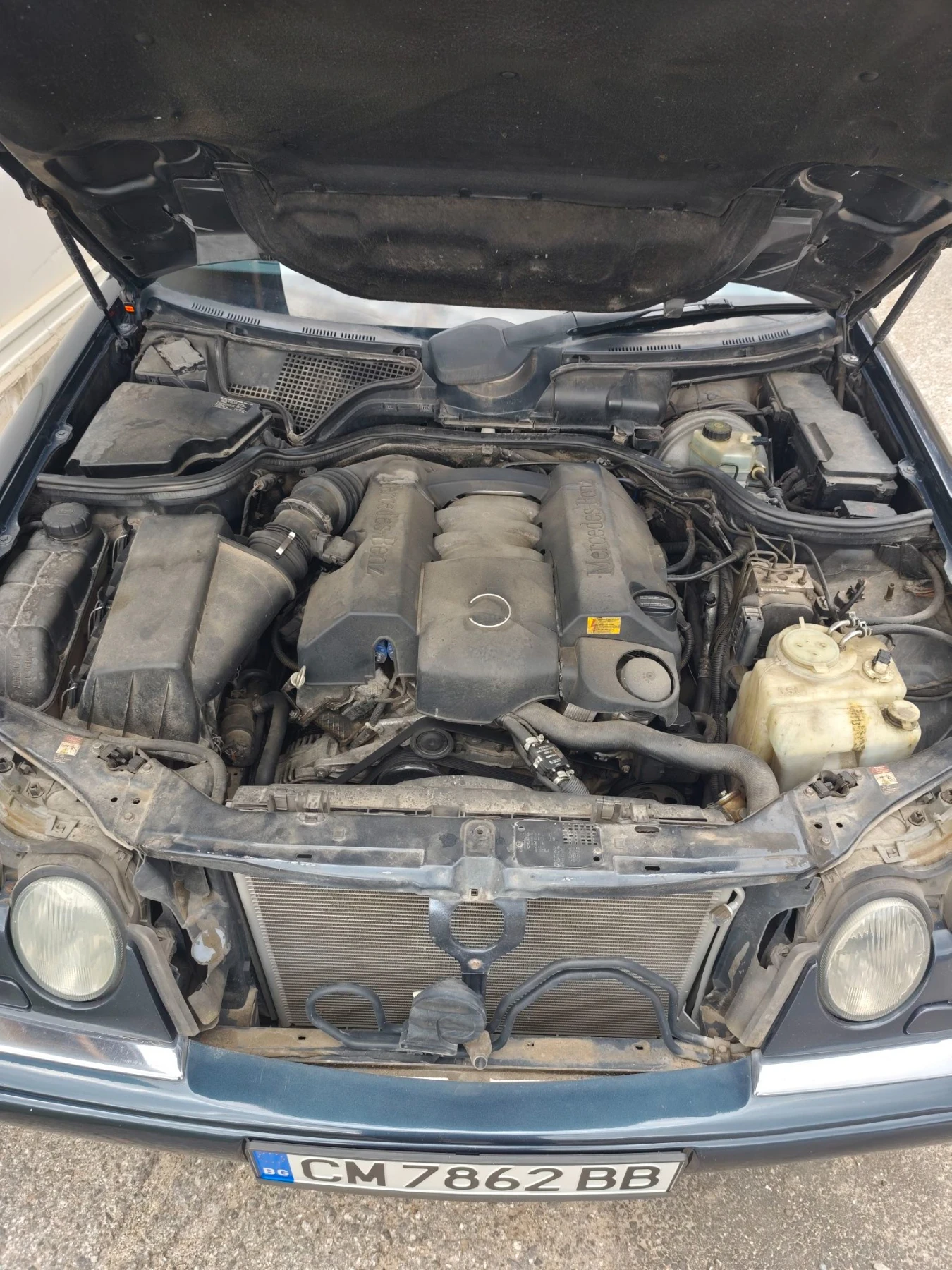 Mercedes-Benz E 280 E280 4Matic GAZ, снимка 12 - Автомобили и джипове - 56011745