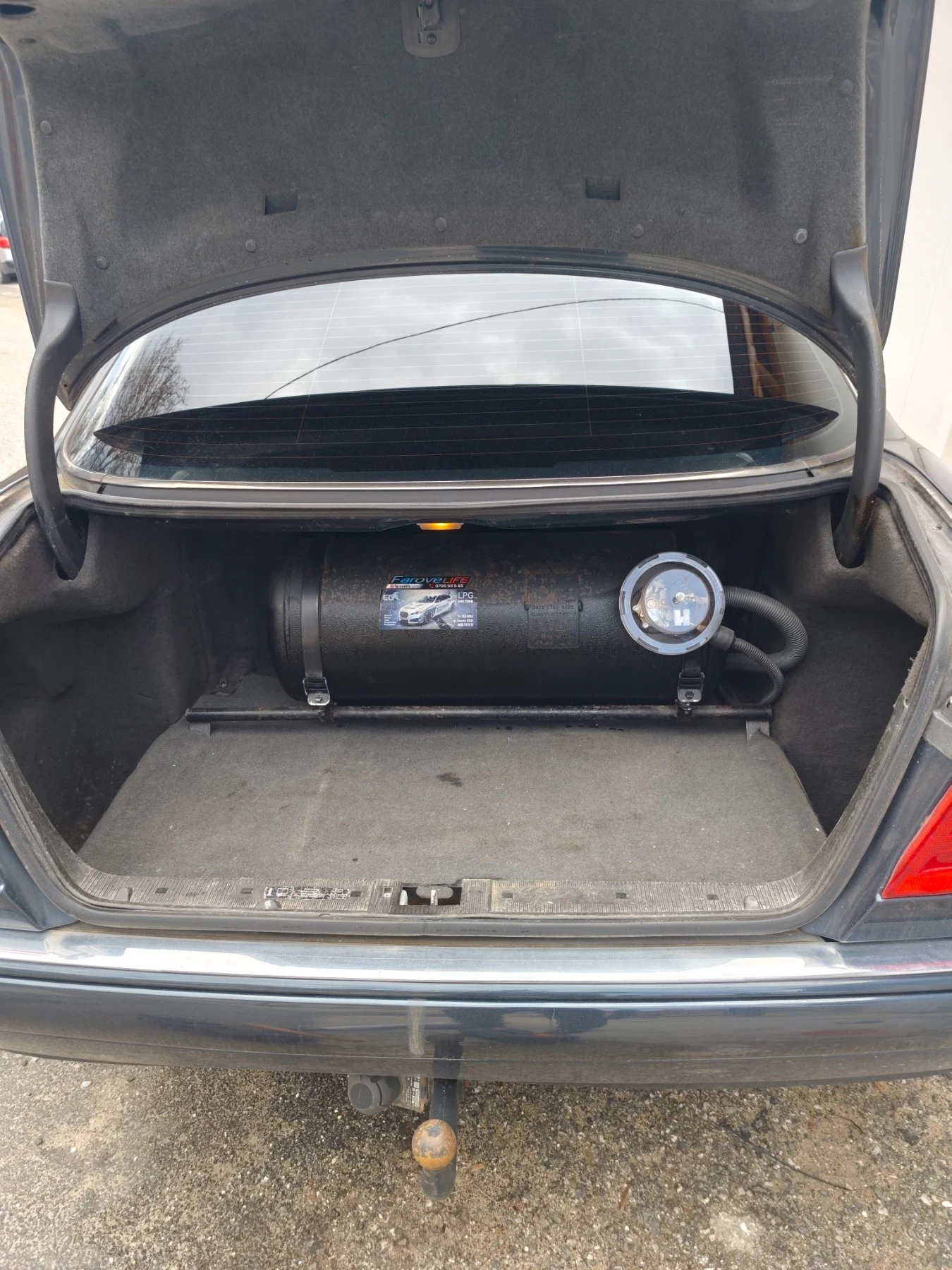 Mercedes-Benz E 280 E280 4Matic GAZ, снимка 8 - Автомобили и джипове - 56011745