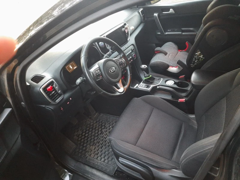 Kia Sportage, снимка 5 - Автомобили и джипове - 46590240