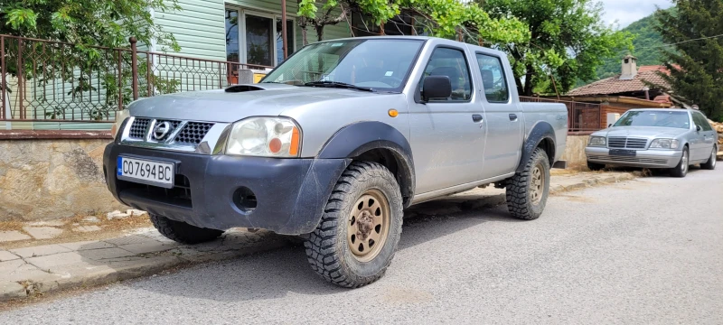 Nissan Navara D22, снимка 2 - Автомобили и джипове - 46967931