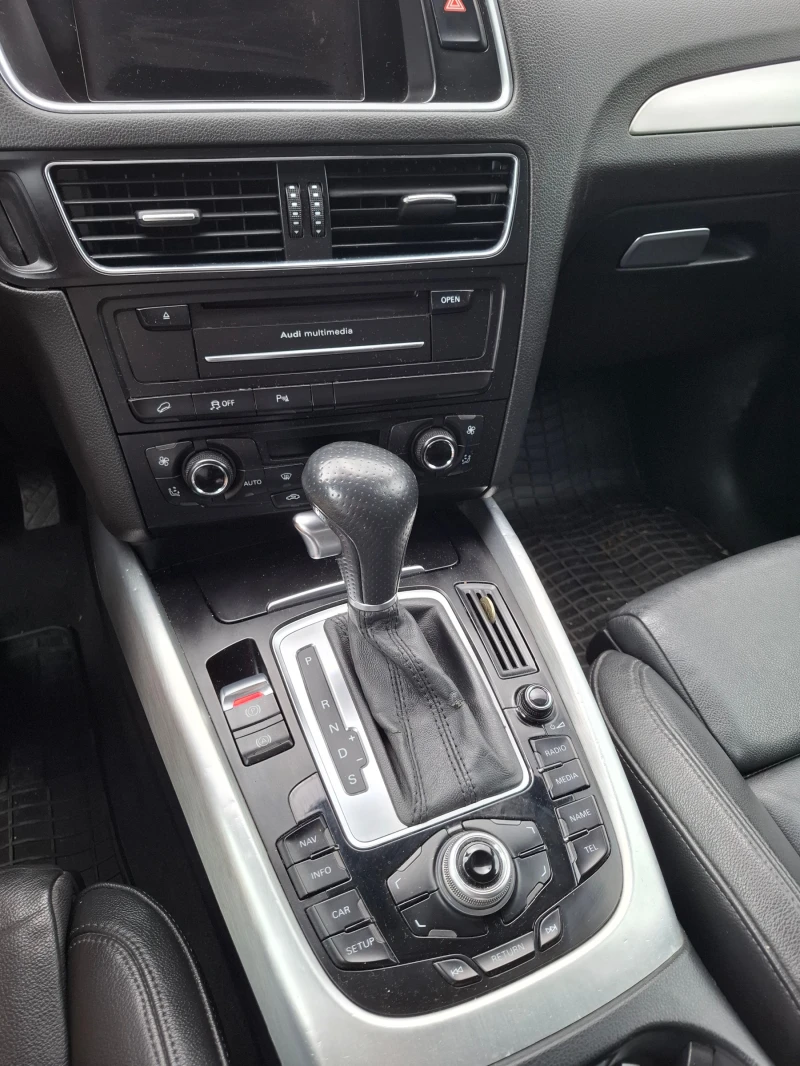 Audi Q5, снимка 10 - Автомобили и джипове - 51876960