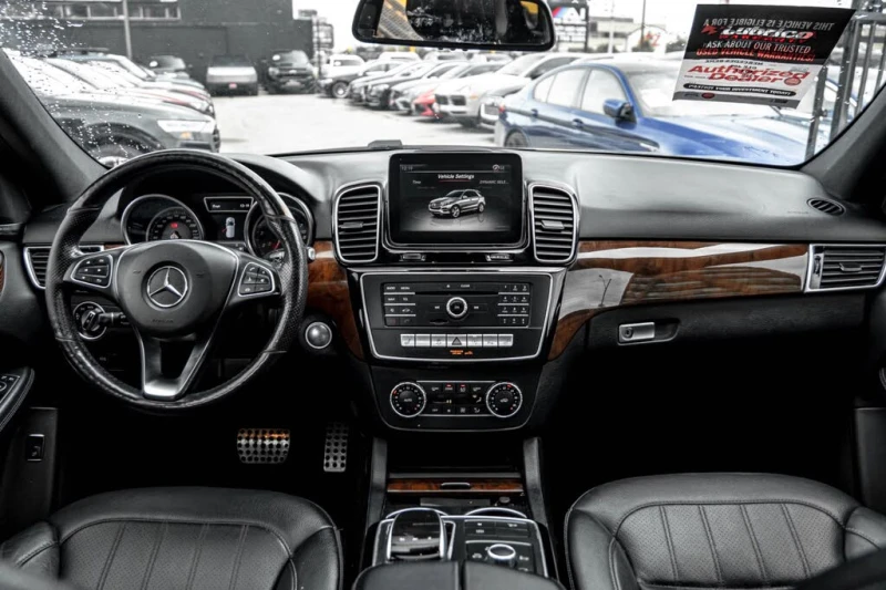 Mercedes-Benz GLE 400 4MATIC HARMAN/KARDON* PANO* ПОДГРЕВ* 360CAM* , снимка 12 - Автомобили и джипове - 52801412