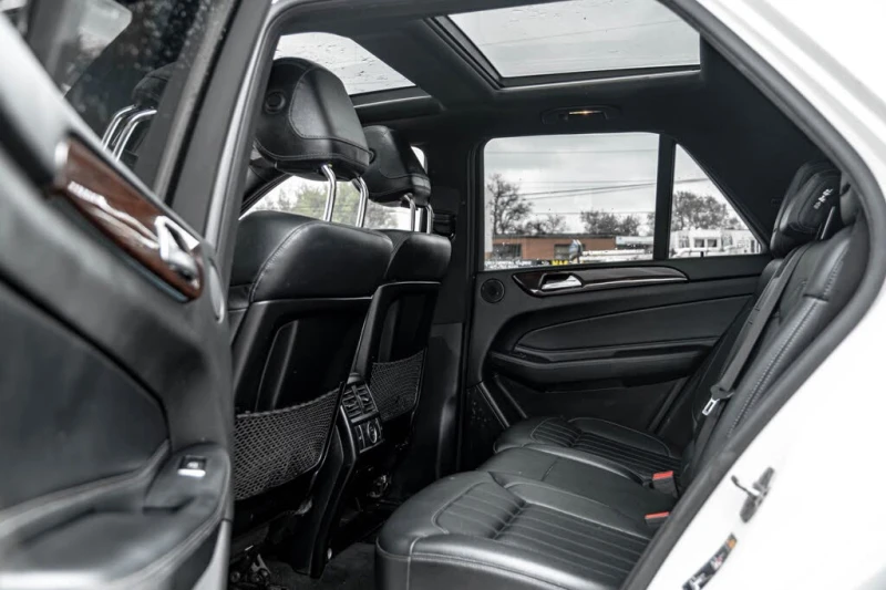 Mercedes-Benz GLE 400 4MATIC HARMAN/KARDON* PANO* ПОДГРЕВ* 360CAM* , снимка 13 - Автомобили и джипове - 52801412