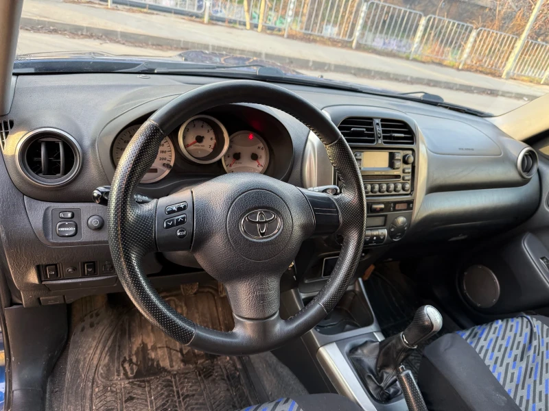 Toyota Rav4, снимка 8 - Автомобили и джипове - 53057930