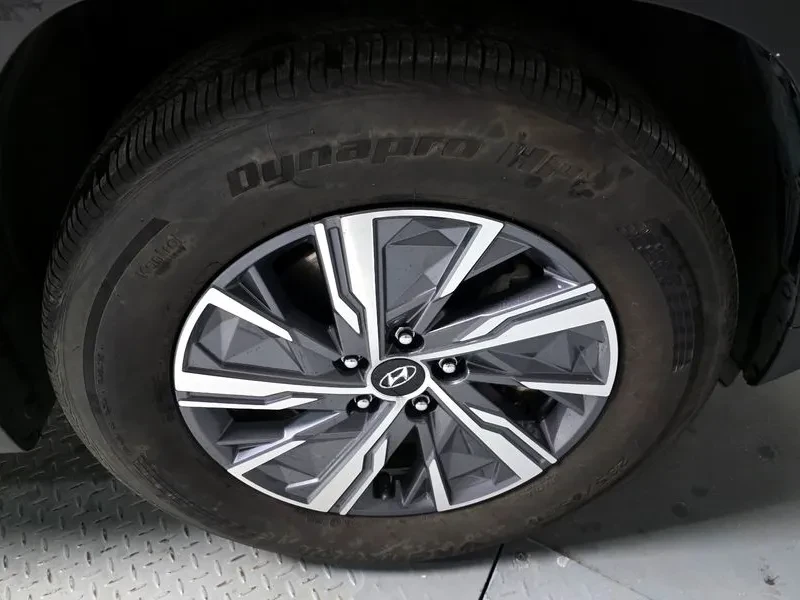Hyundai Tucson 1.6 2WD Modern - САМО 30% АВАНС, снимка 5 - Автомобили и джипове - 55788322