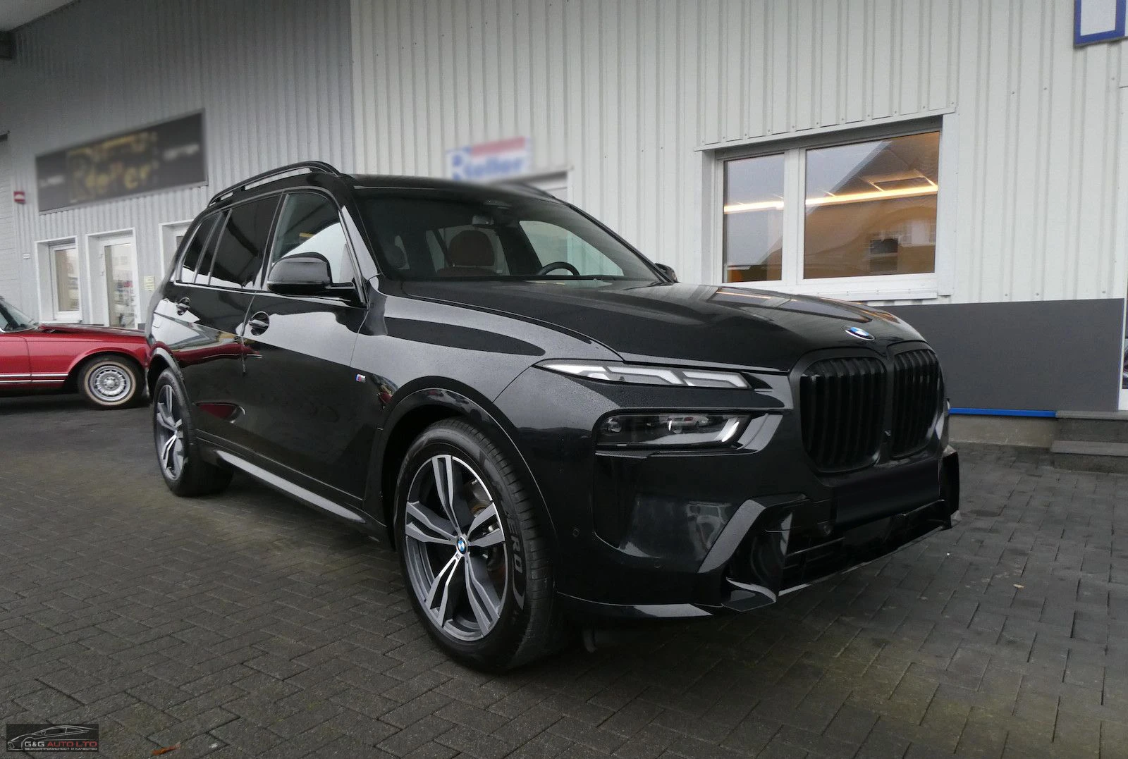 BMW X7 xDRIVE/40D/352HP/M-SPORT/PANO/HUD/ACC/TSR/689b - изображение 5