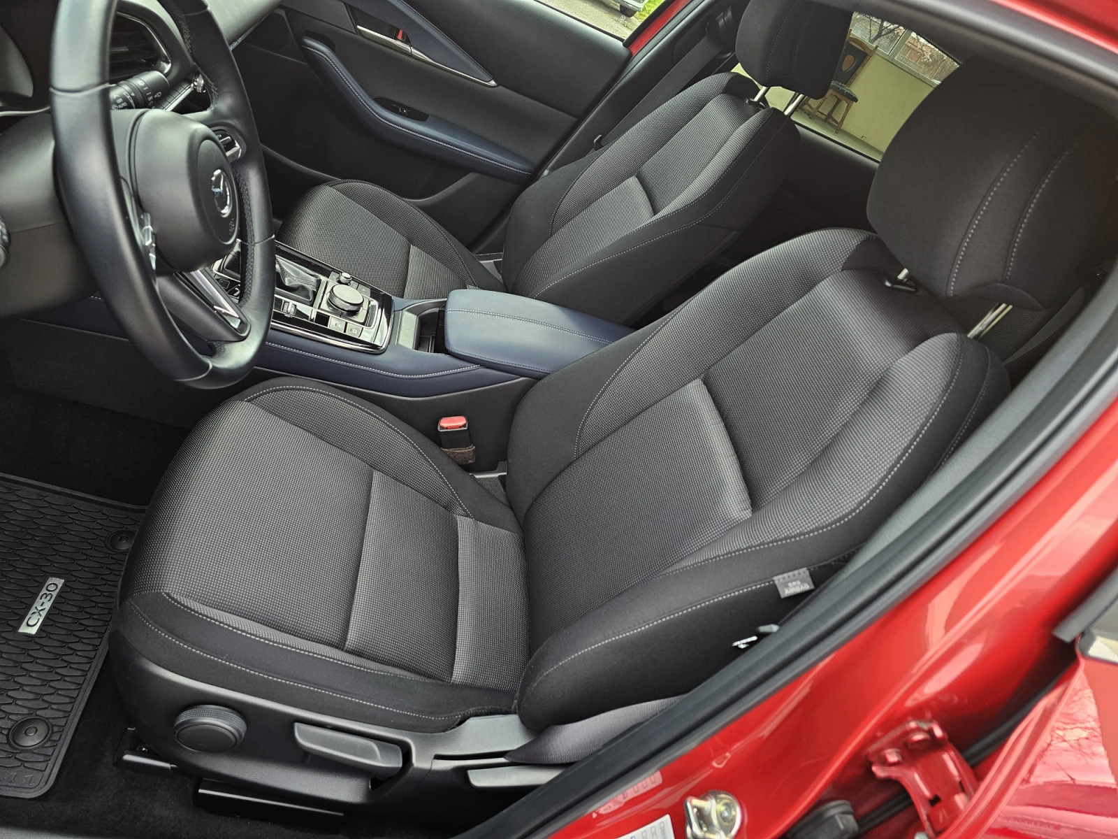 Mazda CX-30 2.0 SKYACTIV-X MILD HYBRID EXCLUSIVE, снимка 10 - Автомобили и джипове - 53975013
