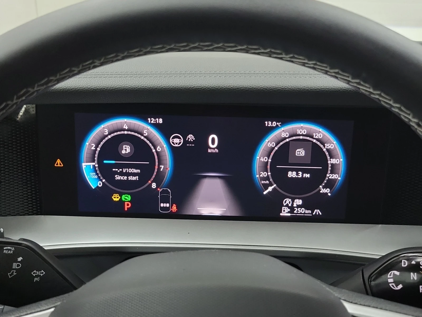 VW Tiguan COMFORTLINE | ДИГИТАЛНО ТАБЛО| ДВА КЛЮЧА| KEYLESS|, снимка 9 - Автомобили и джипове - 54083676