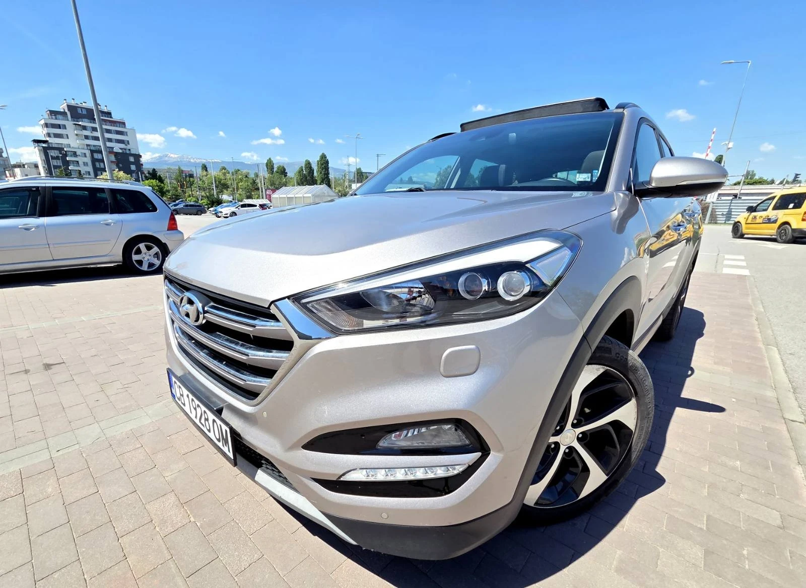Hyundai Tucson 1.7 CRDI AUTOMATIC 2017, снимка 17 - Автомобили и джипове - 54685187