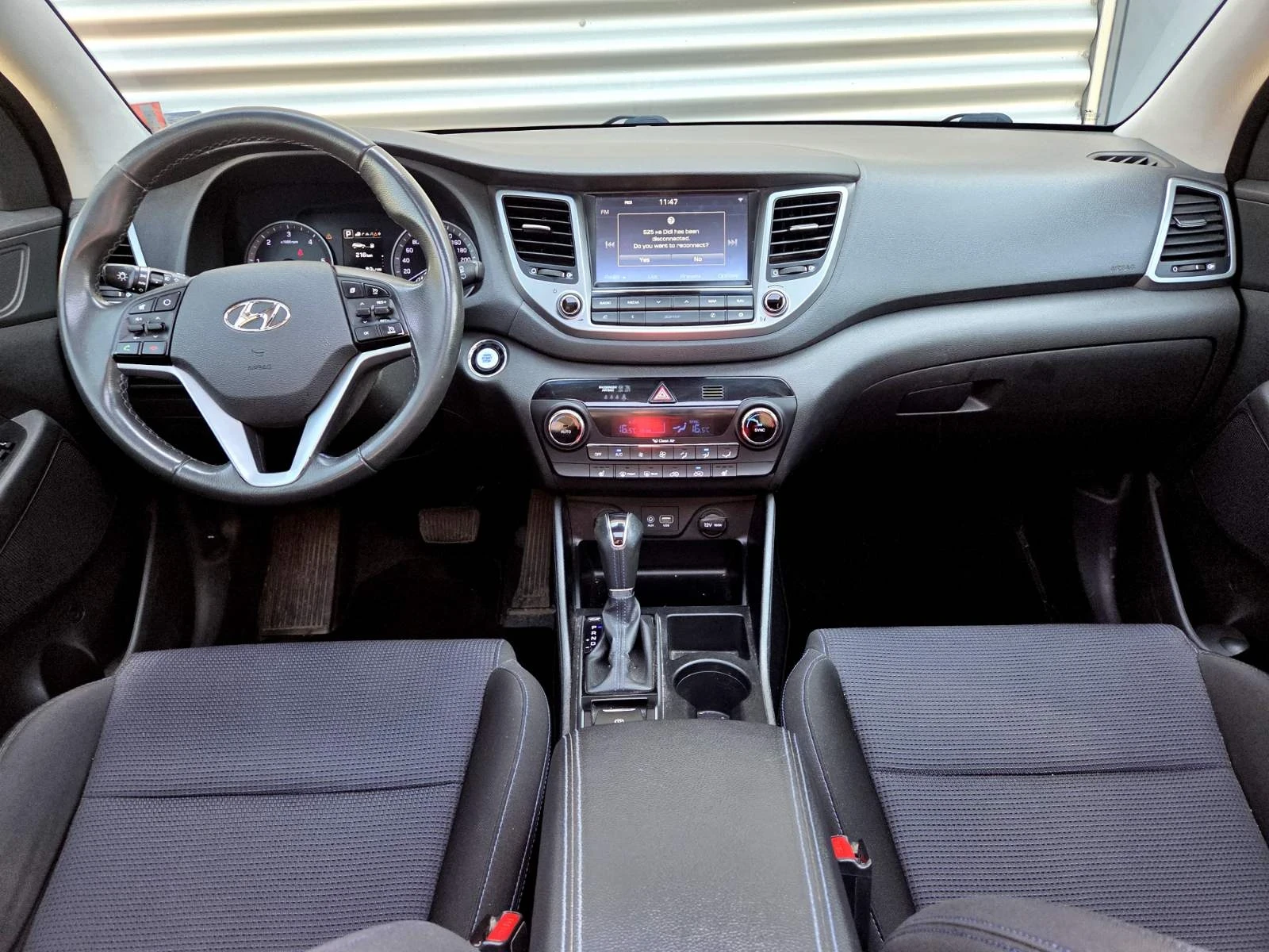 Hyundai Tucson 1.7 CRDI AUTOMATIC 2017, снимка 10 - Автомобили и джипове - 54685187