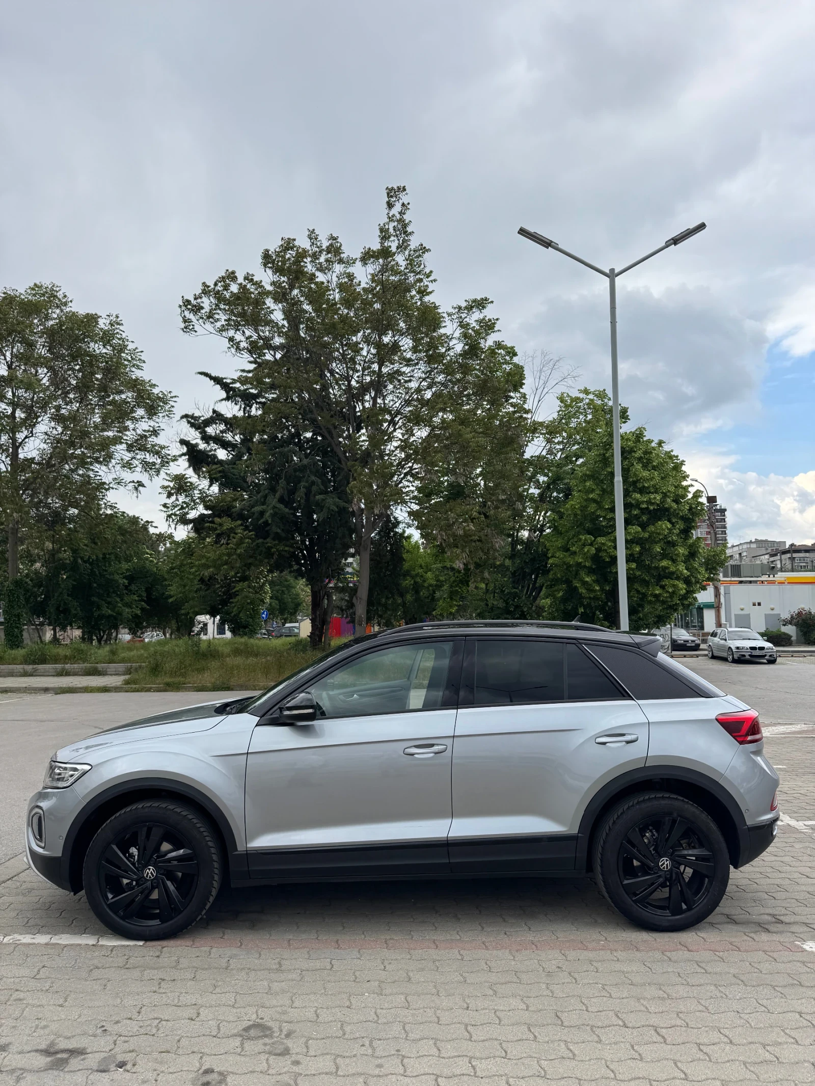 VW T-Roc Style, снимка 3 - Автомобили и джипове - 54728124