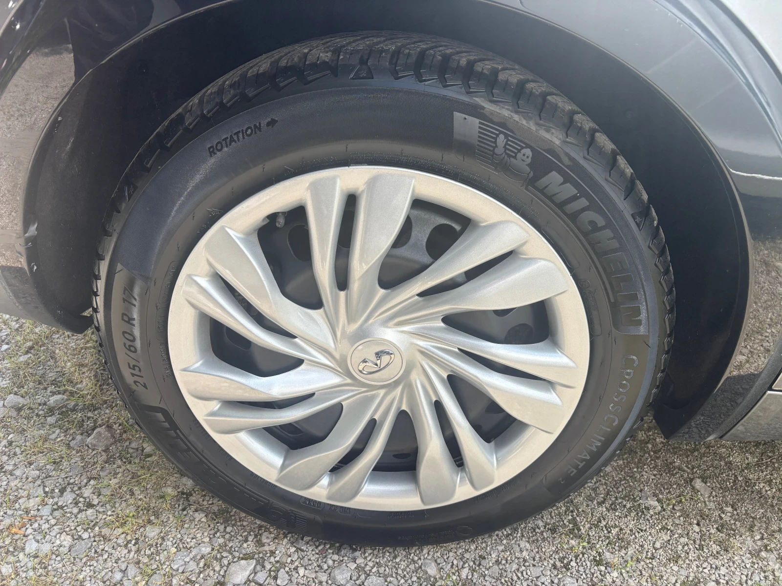 Infiniti Q30 1.5 CDTI, снимка 13 - Автомобили и джипове - 54780474