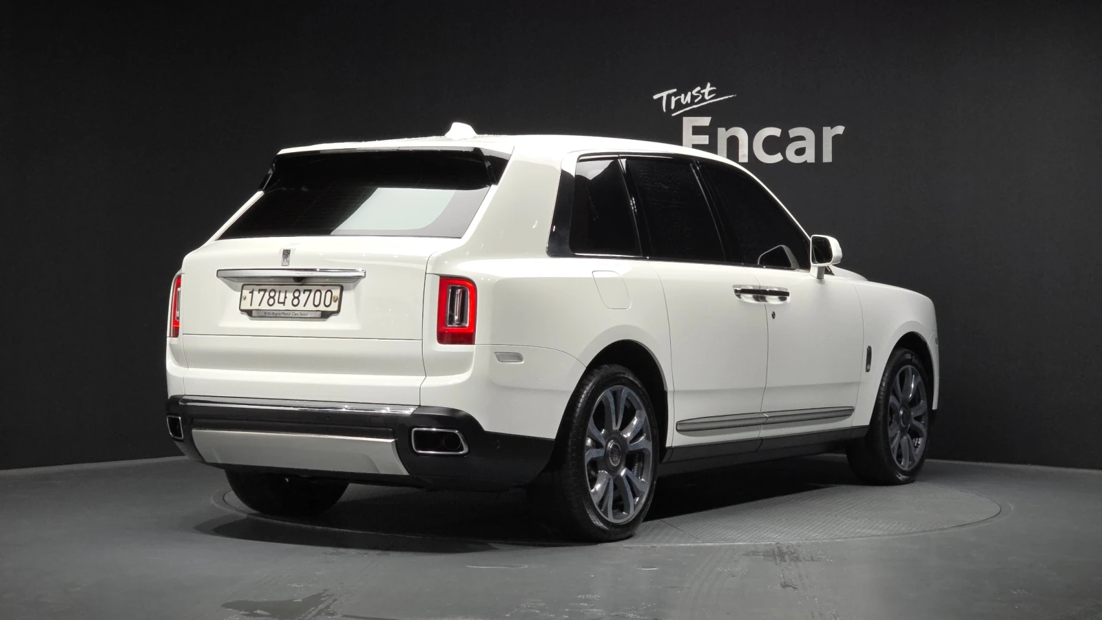 Rolls-Royce Cullinan * 2020* CULLINAN* 6.7L* ЦЕНАДОБГ* БЕЗ АНАЛОГ* , снимка 2 - Автомобили и джипове - 54866053