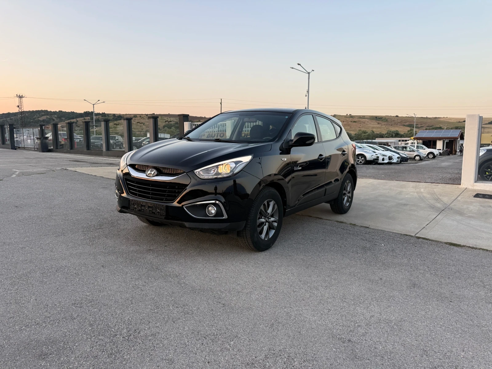 Hyundai IX35 CRDI, снимка 2 - Автомобили и джипове - 55751287