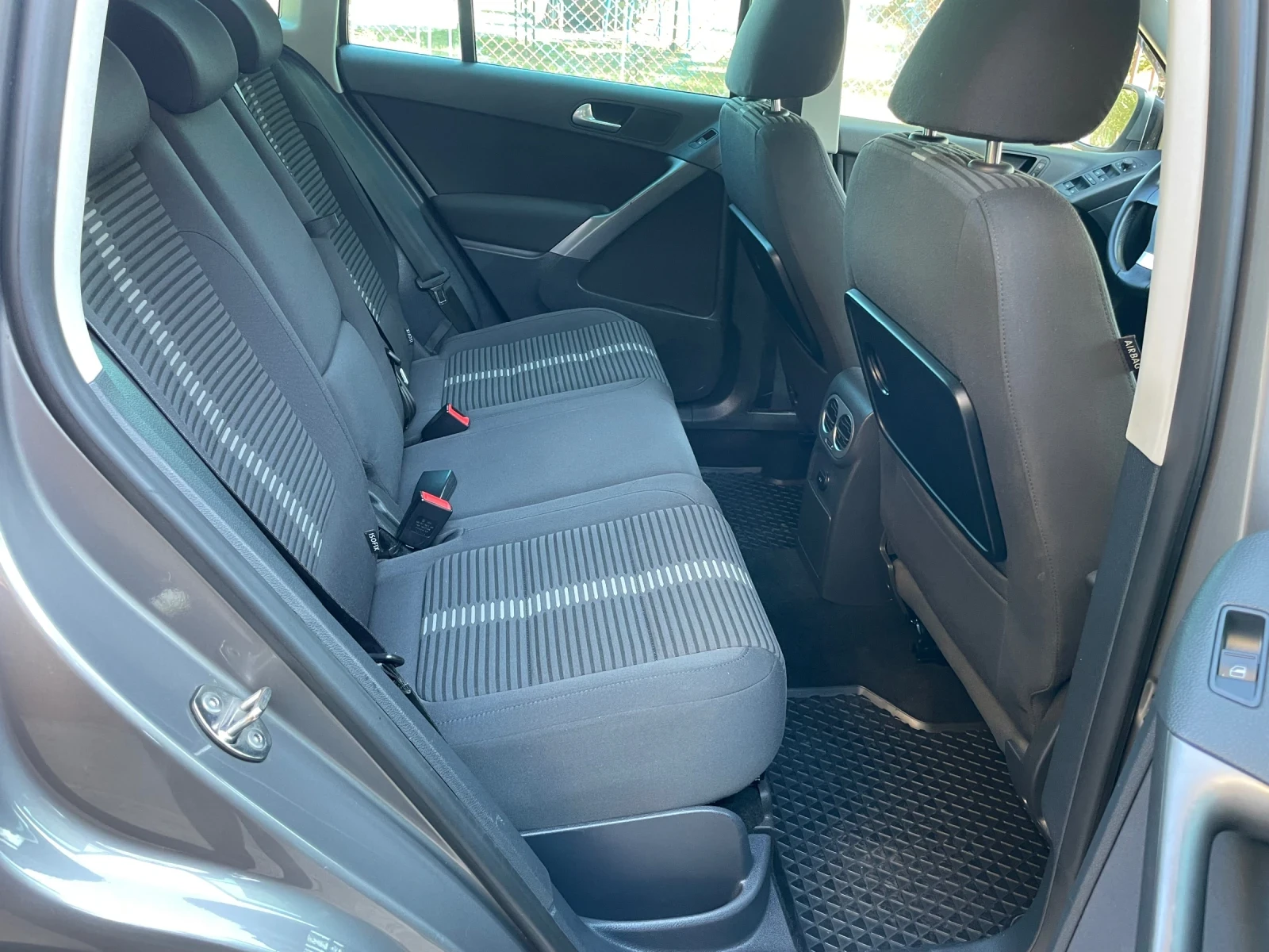VW Tiguan 2.0TDI* 4x4* 140kc | Mobile.bg � ����������� 11