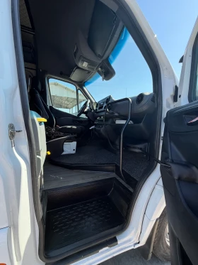Mercedes-Benz Sprinter 519 M 3 багажник клима, снимка 7
