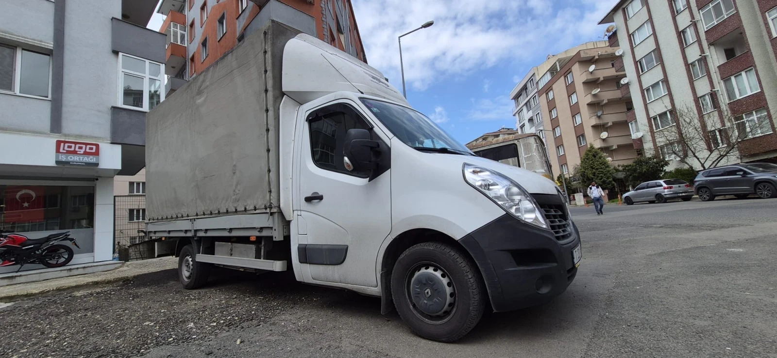 Renault Master, снимка 3 - Бусове и автобуси - 54147620
