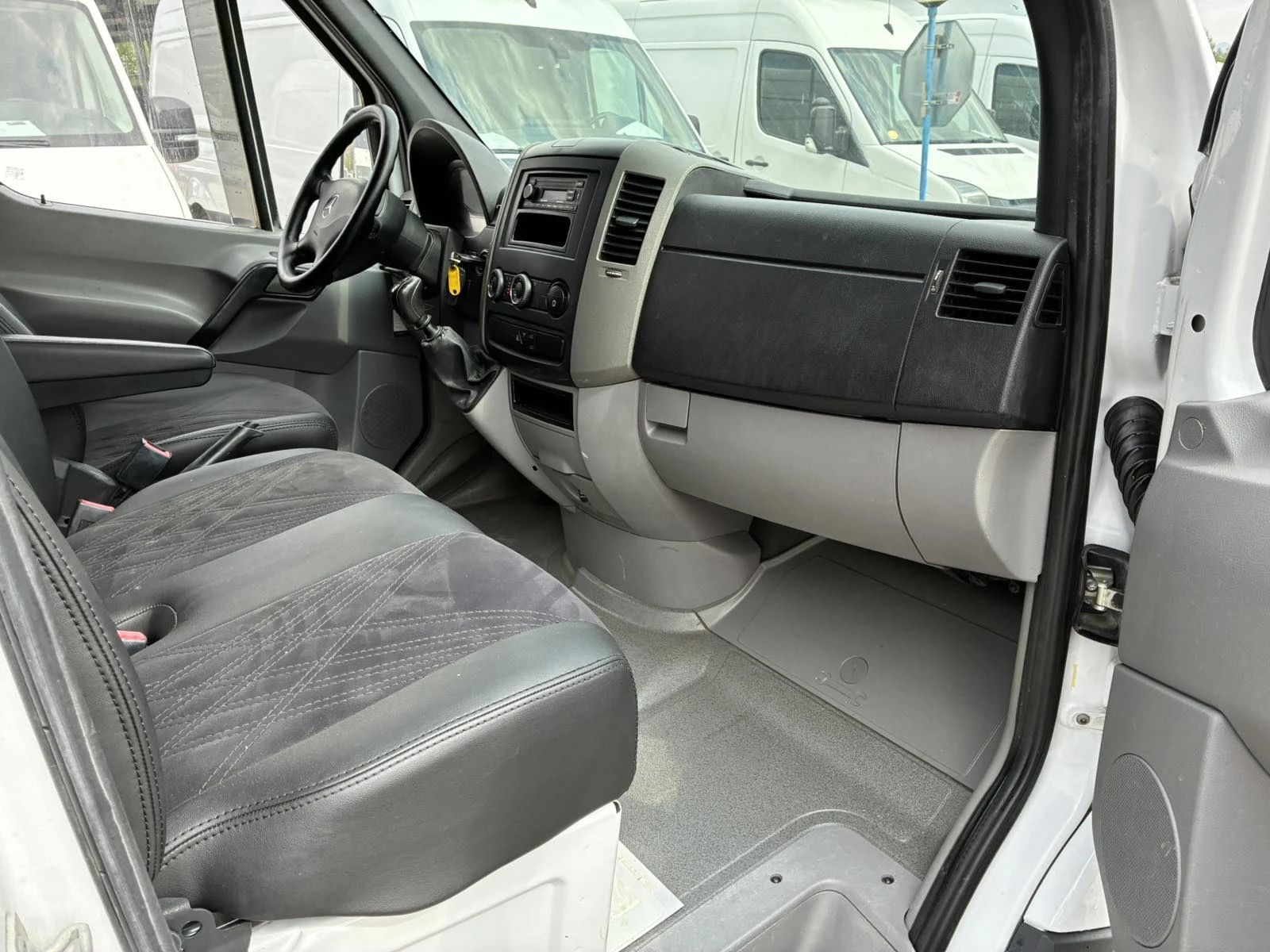 Mercedes-Benz Sprinter KLIMA, EURO 5, снимка 11 - Бусове и автобуси - 55925986