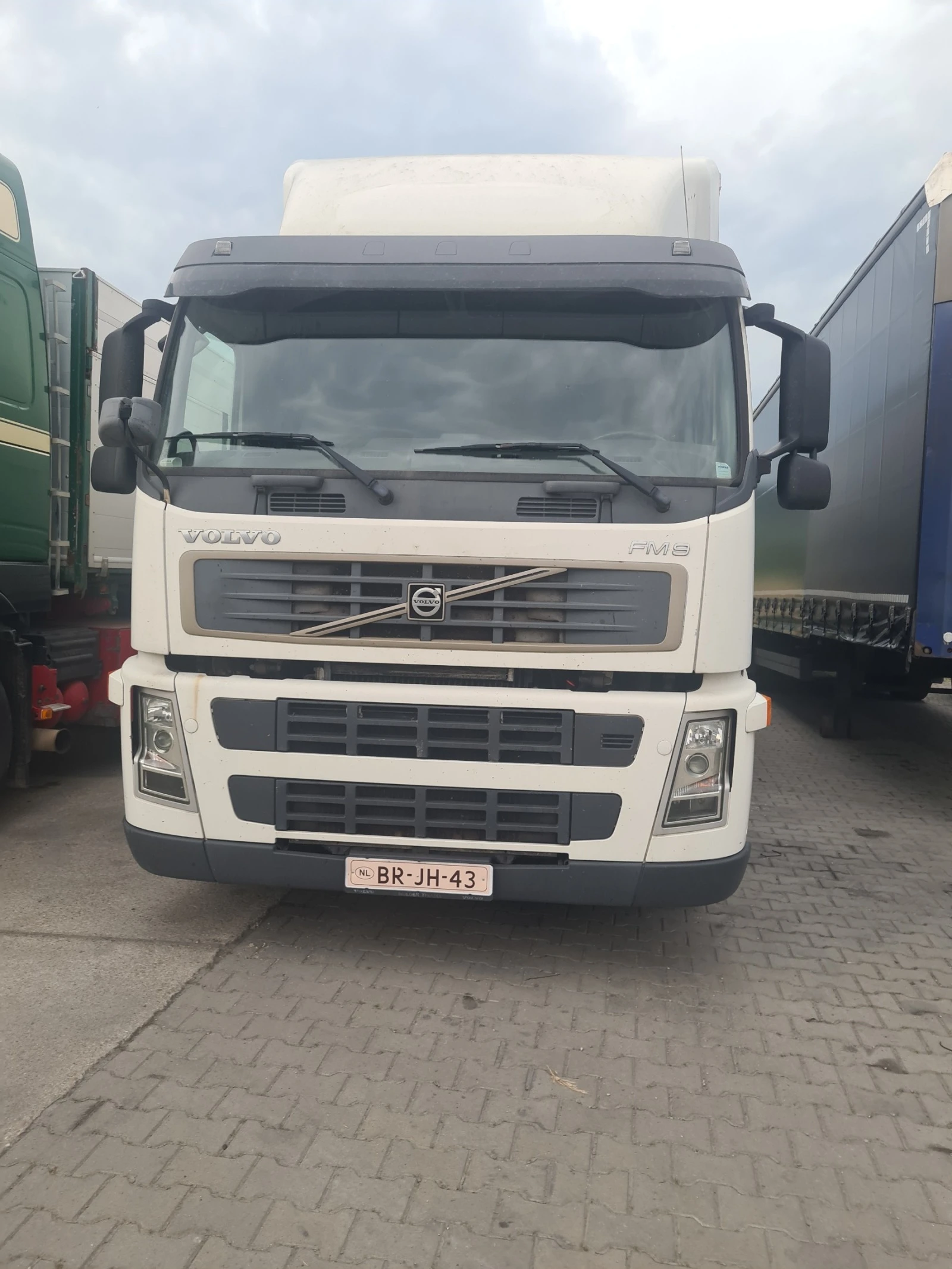 Volvo Fm FM9  4x2T | Mobile.bg   13